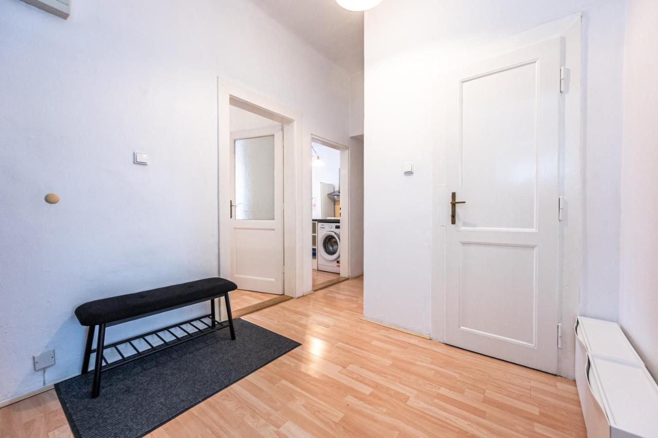 Apartments Safarikova 18 Praha Eksteriør bilde